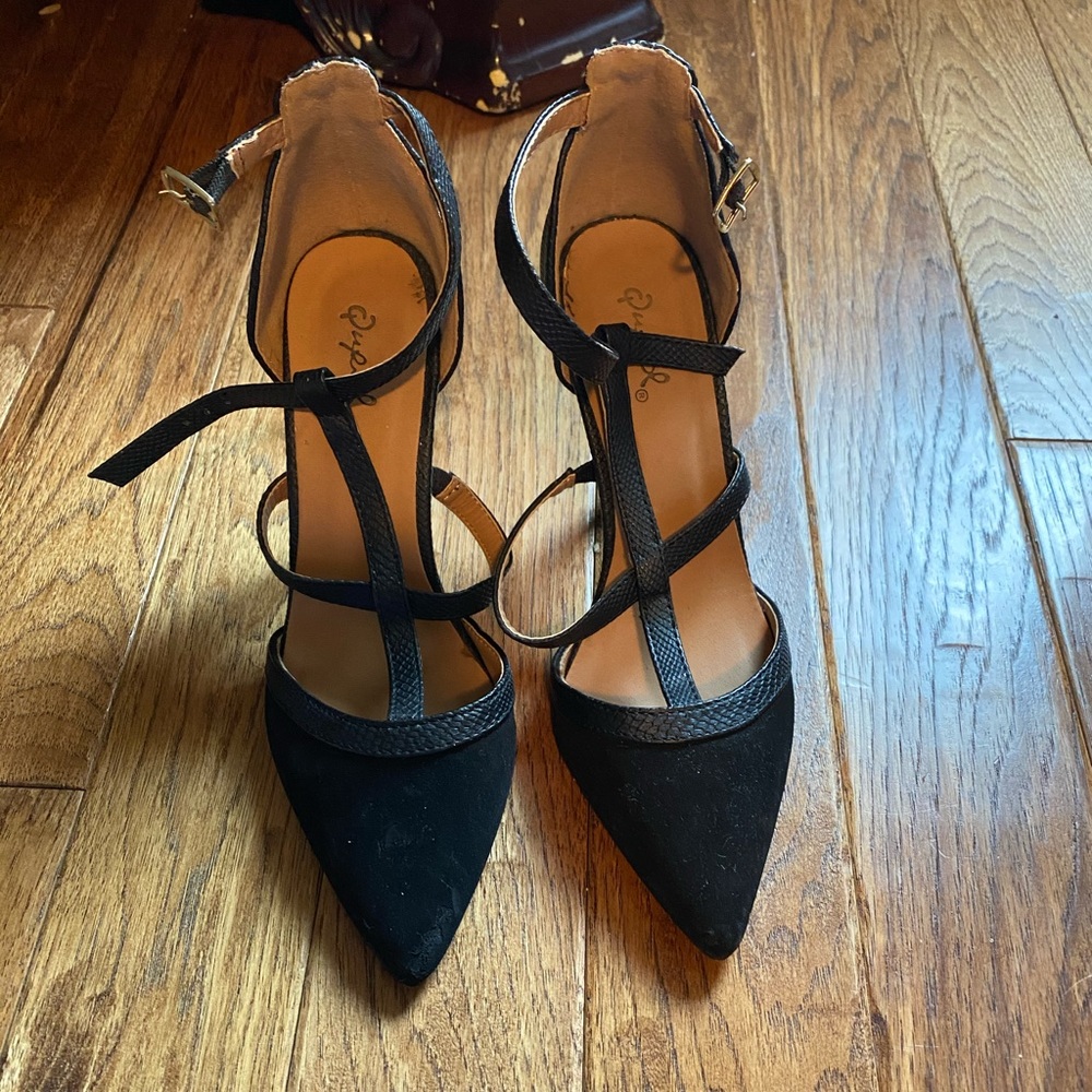 Black Qupid heels